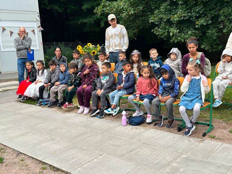 Einschulungsfeier Schnackenburgallee Publikum 24.08.26